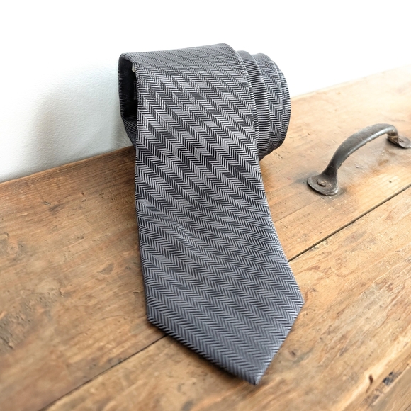 Michael Kors Black and Gray Tie - Picture 3 of 5